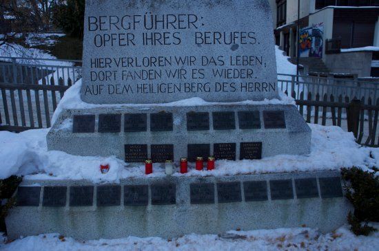 le monument aux guides de montagne