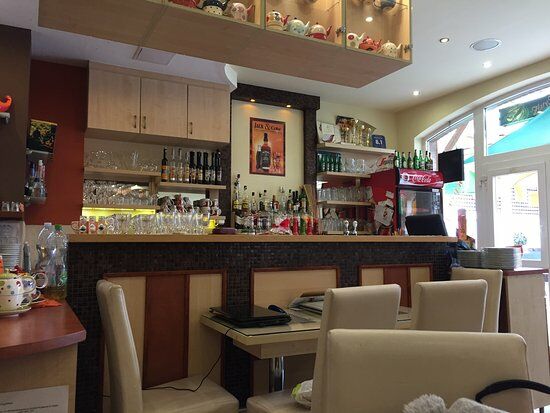Setany Cafe and Creperie