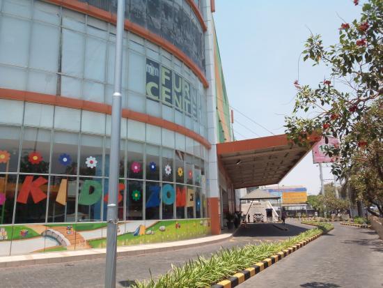 Central Point Mall