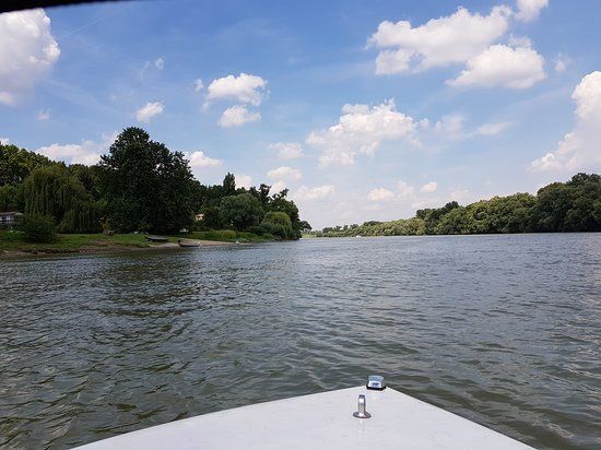 Lupa Island