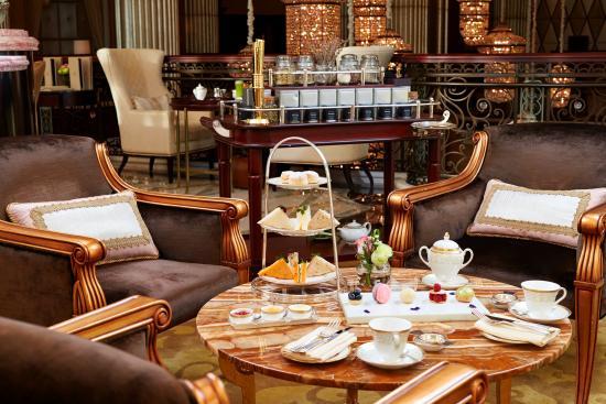 Crystal Lounge
