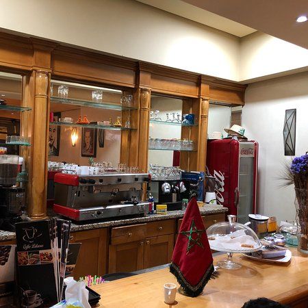 Cafe Bistro Laksour