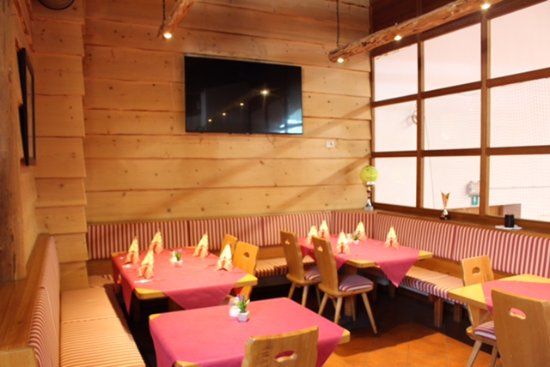 Pizzeria Tennis Bowling Selva