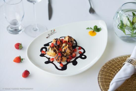 Gusto Restaurant