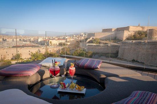 Le Dantes Skylounge