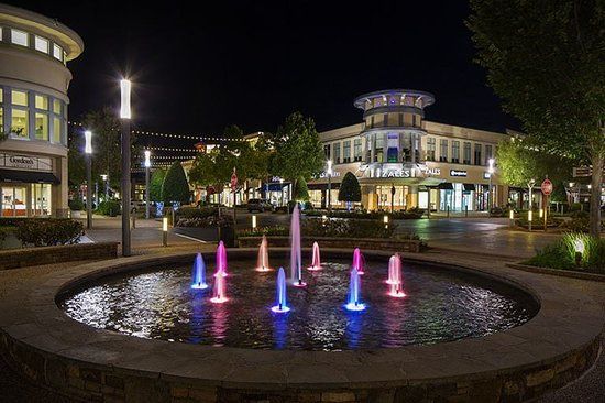 Pinnacle Hills Promenade