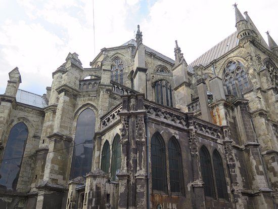 basilique Notre-Dame-du-Saint-Cordon de Valenciennes