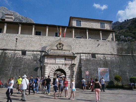 Sea Gate