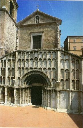Chiesa di Santa Maria della Piazza