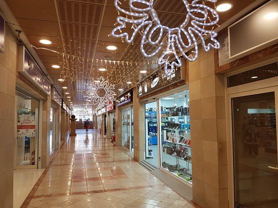 Centro Comercial Oasis