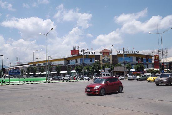 Meechok Plaza