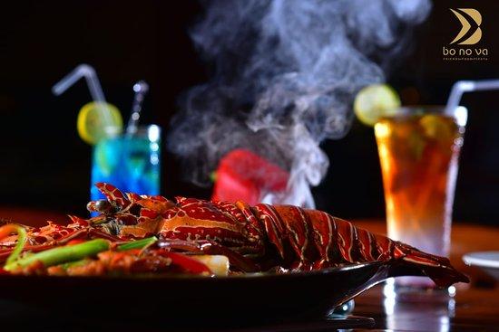 Bonova Cafe And Pub