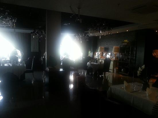 Maan Coffee 15th Warehouse