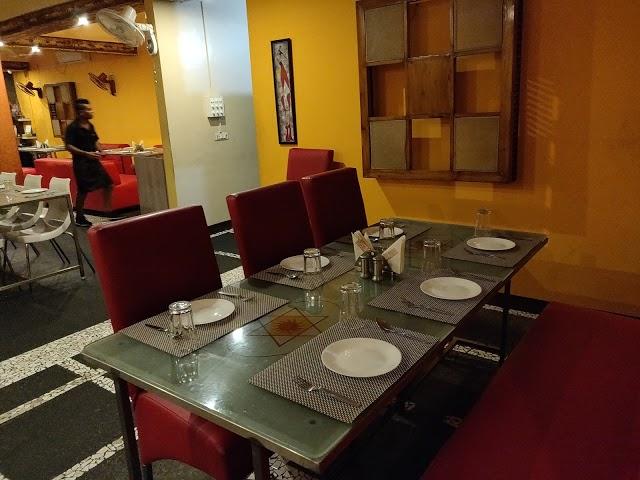 Mezzaluna Indian and Continental Restaurant