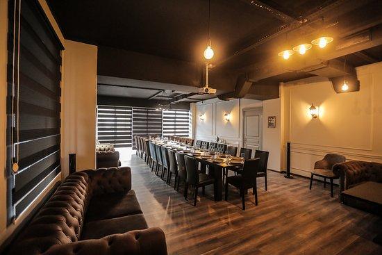 Pera Cinema & Lounge & Karaoke