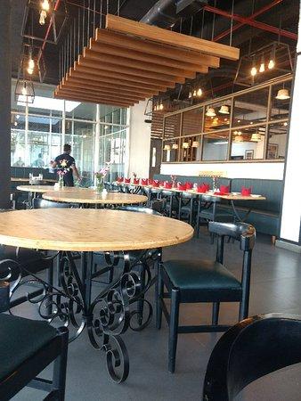 Hola Restaurant