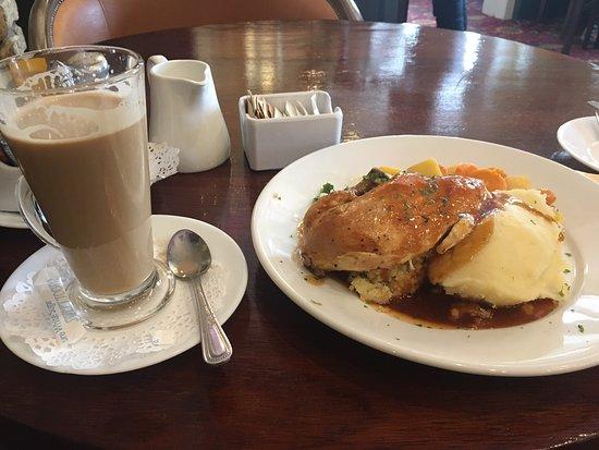 Sullivan's Royal Hotel Restaurant