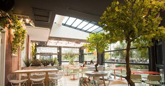 Plaisir Cafe