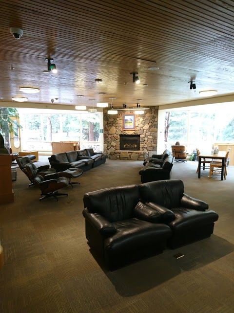 Vail Public Library
