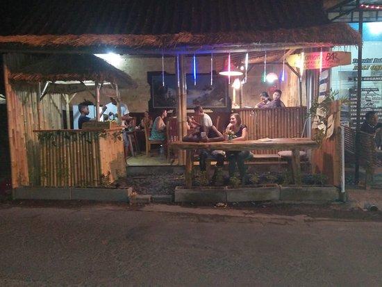 Komang Bar