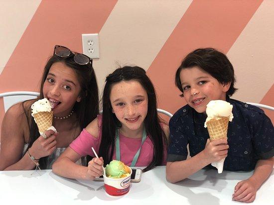 Ice Cream Shoppe at Pensacola Beach