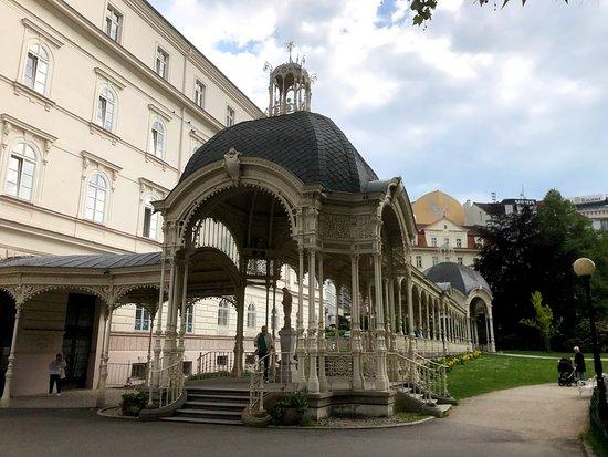 Park Colonnade