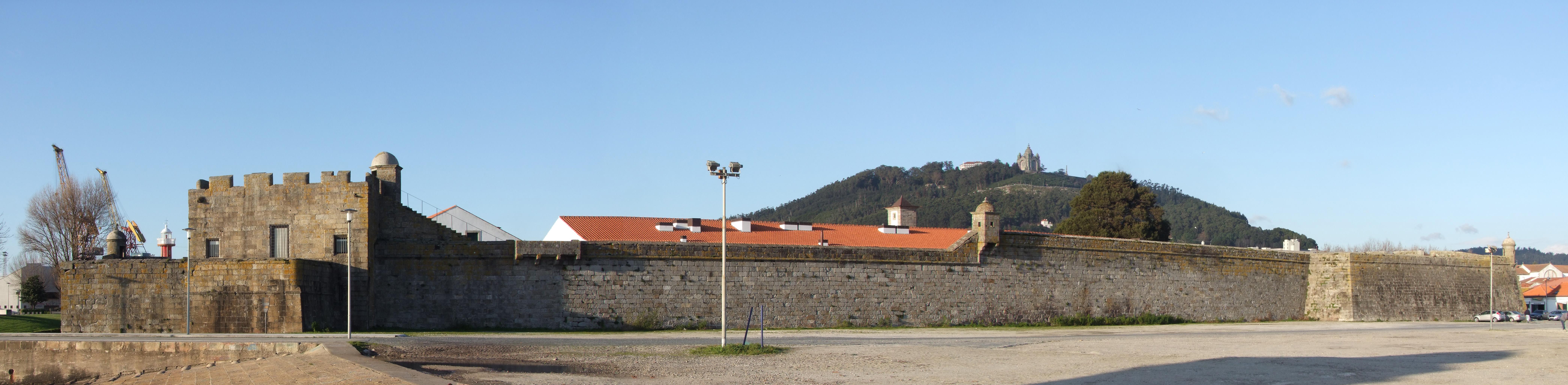Castillo de Santiago da Barra