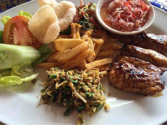 Titi Sedana Warung