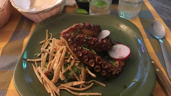 Muelle 7 Mariscos & Bar