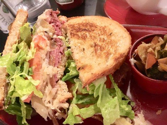 Side Saddle Cafe