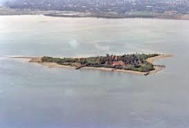 Kawit Island