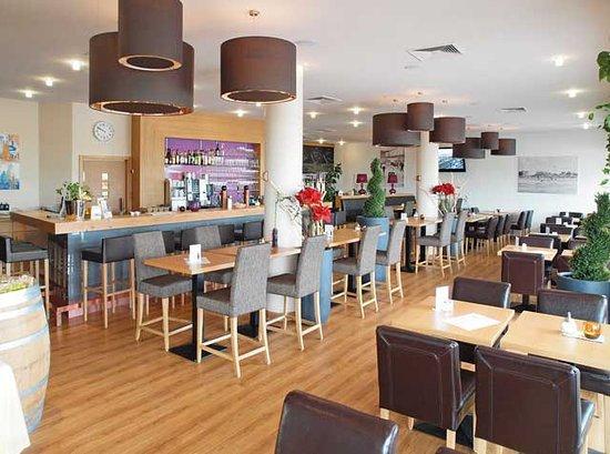 Kamp's Bistro Lounge Bar
