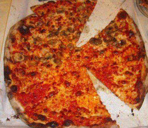 Mamarazzi Pizza