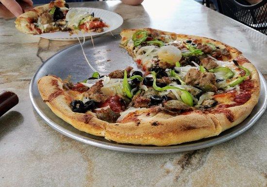 Famous Pizza West Sedona