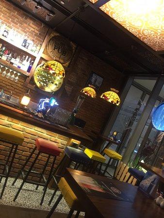 British Pub Colombo