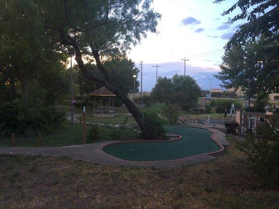 Classic Miniature Golf