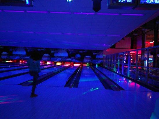 Genas Bowling