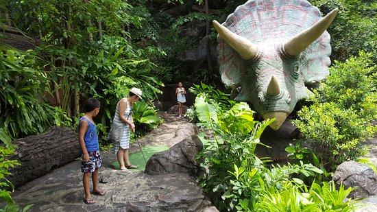 Dino Park Mini Golf