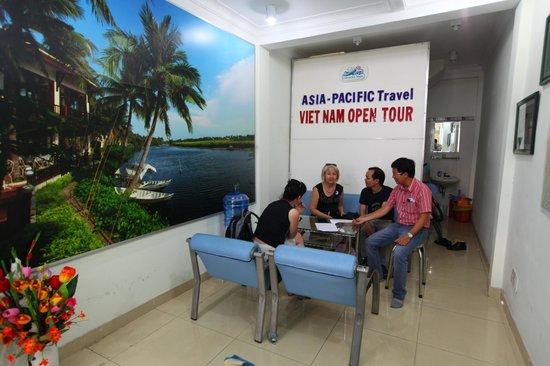 Indochina Adventures Travel - Vietnam Day Tours