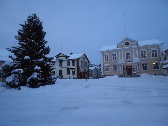 Town Hall Square