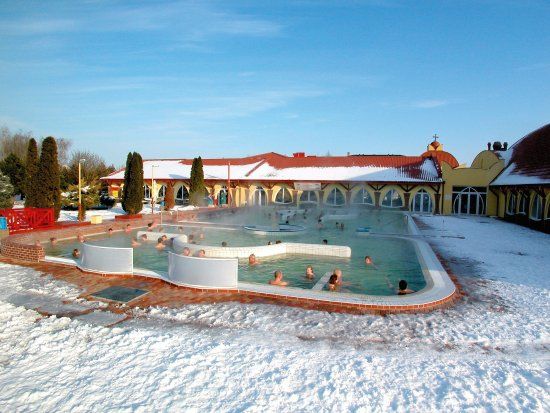 Thermalbad Corvinus Velky Meder
