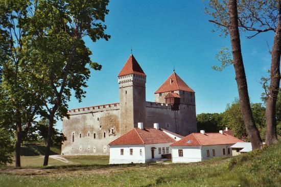 Bischofsburg Arensburg