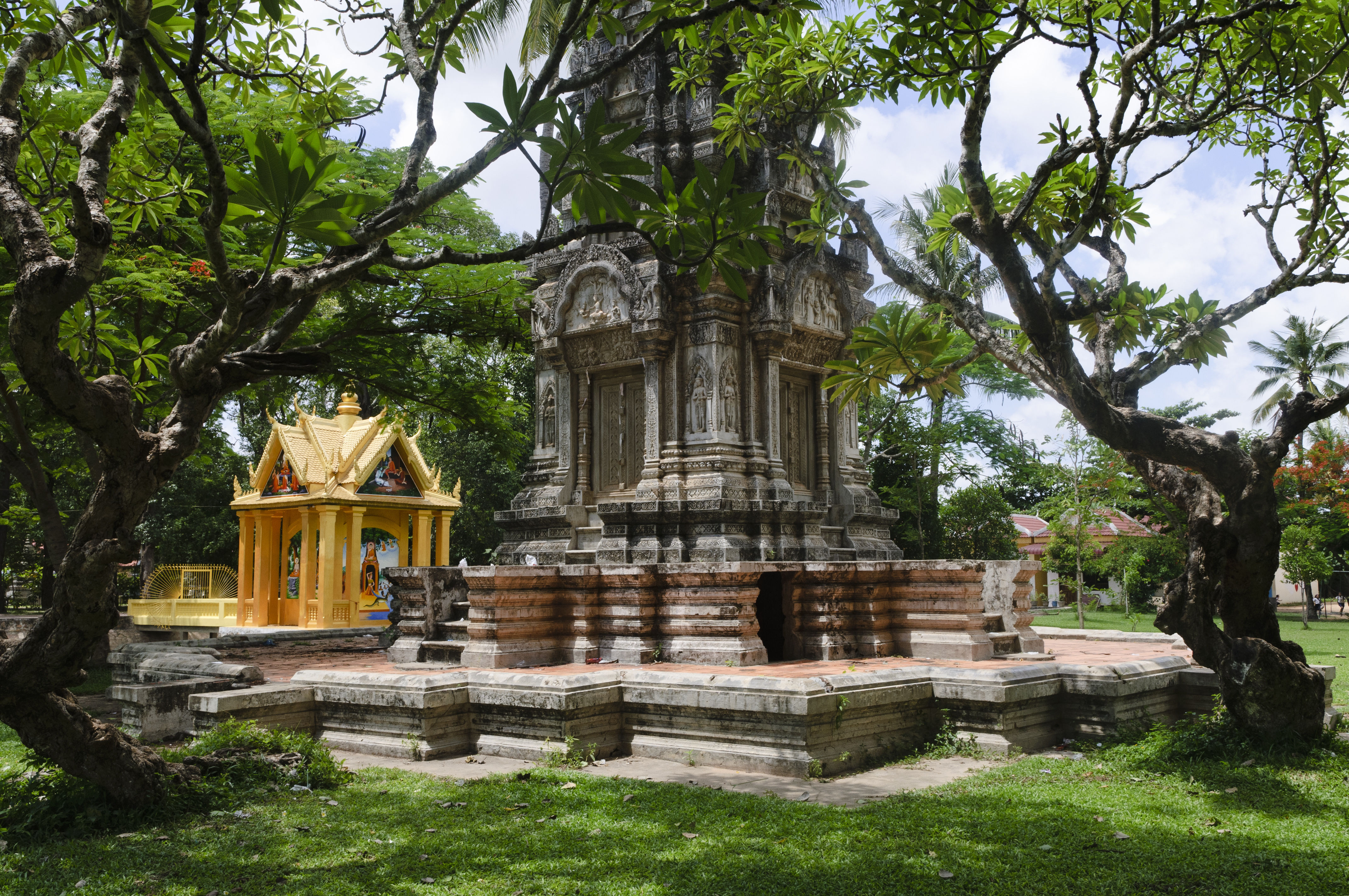 Wat Dam Nak