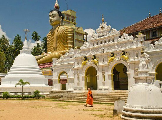 Temple Wewurukannala Vihara
