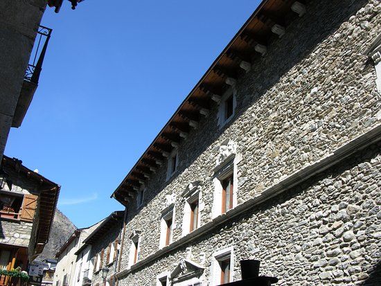 el Palacio de los Condes de Ribagorza