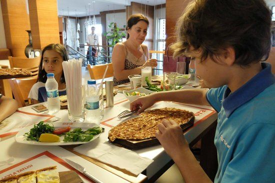 Ora Lahmacun
