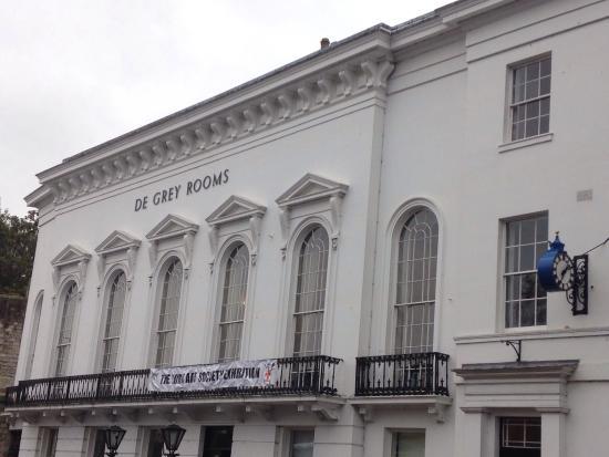 De Grey Rooms