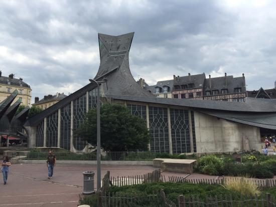 Église Sainte-Jeanne-d'Arc