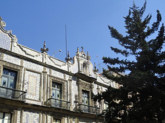 The House of Tiles