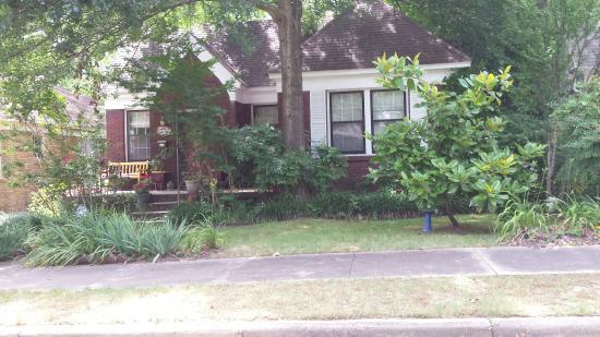 Clinton Home